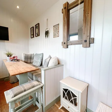 Semi Detached Cottage Snowdonia With Hot Tub Tal-y-Cafn Exterior photo