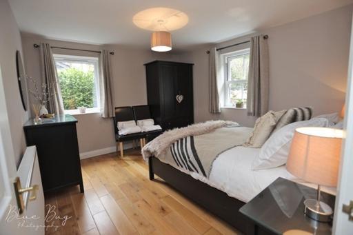 Semi Detached Snowdonia With Hot Tub Holiday home *
